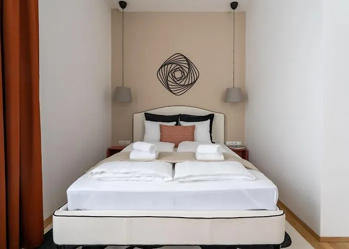 Апартаменти Artful 1br Suite, Nearby By Hm *